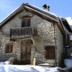 Acheter un bien à rénover en station de montagne : budget, rentabilité et potentiel patrimonial en Vanoise